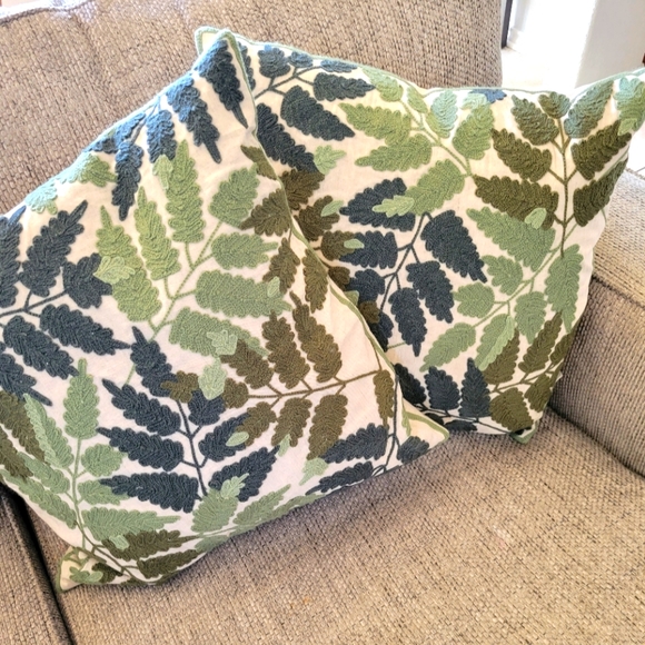 Kim Seybert Accents Kim Seybert Living Throw Pillows Poshmark